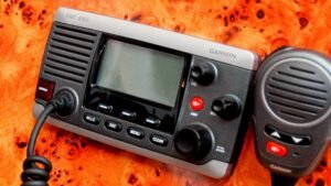 GARMIN 100i VHF RADIOTELEPHONE
