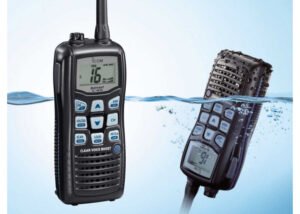 ICOM IC-M35  Buoyant VHF Marine Transceiver