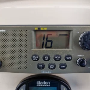 RAYMARINE RAY 215 VHF RADIOTELEPHONE